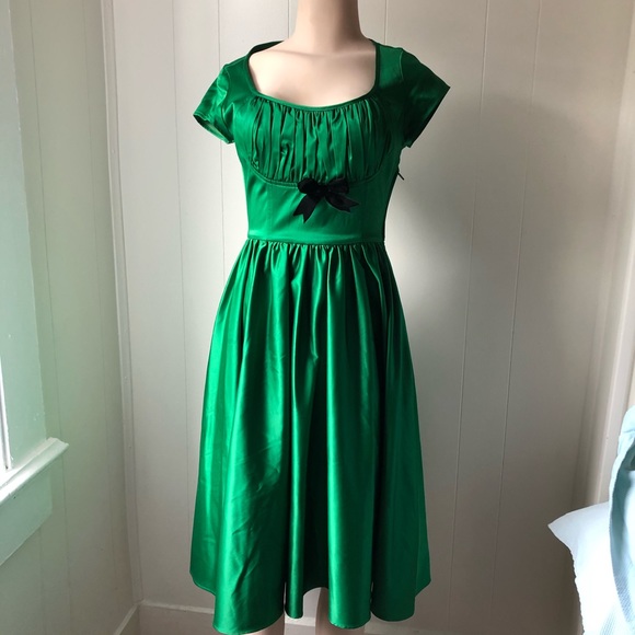 Gorgeous pinup dress with reversible jacket - Picture 2 of 9